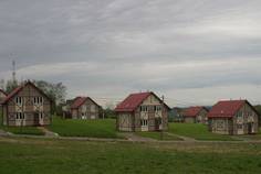 Рядом с Лесная Дача расположен Коттеджный поселок  Сиреневая Даль 